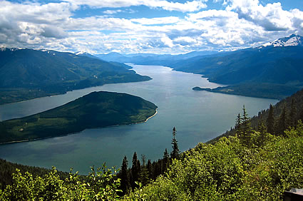 A panoramic view at the top of Sproat Mountain